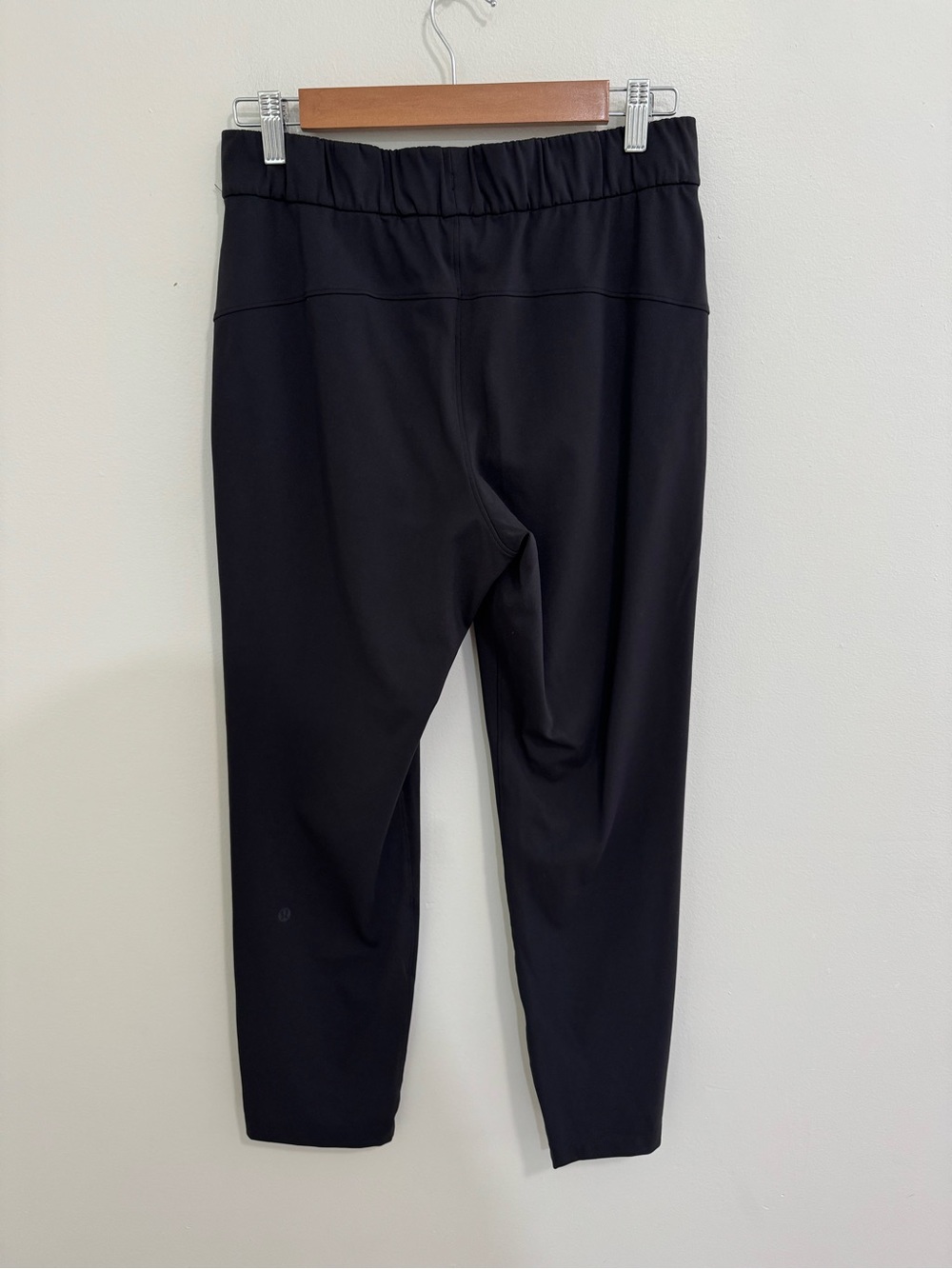 Lululemon Black On The Fly 7/8 Drawstring Pants - Picture 5 of 7